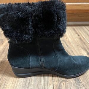 AK Sport winter bootie water-resistant, 8.5, low wedge heel, black suede